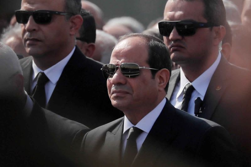 &copy; Reuters. جماعة حقوقية: مصر تعتقل بضع مئات وسط دعوات للاحتجاج