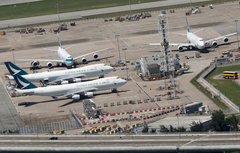 &copy; Reuters. Cathay Pacific Airways planes are seen at the Hong Kong International Airport