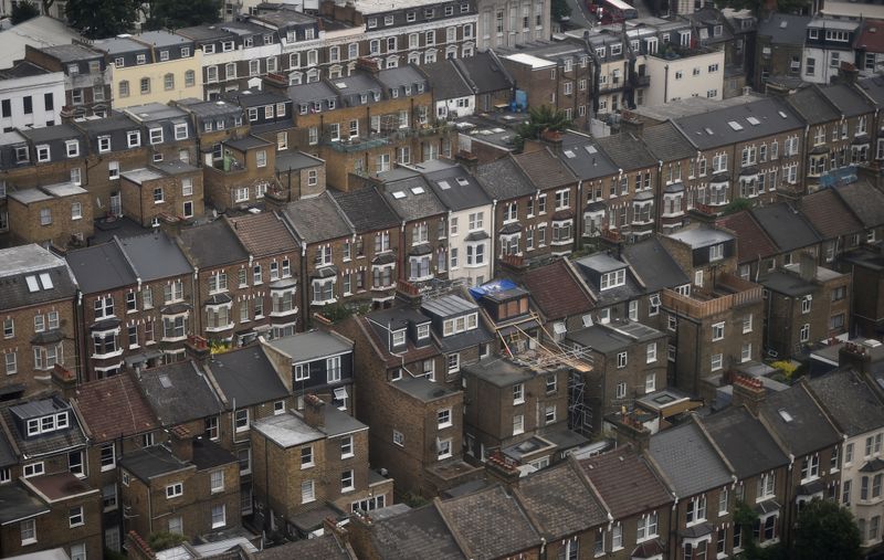 &copy; Reuters. Rows of houses are seen in North Kensington, London