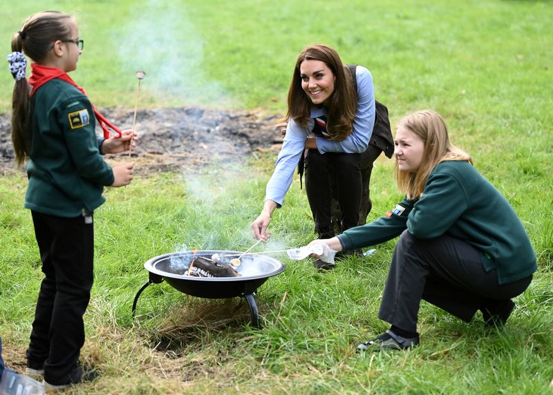 © Reuters. Duchess of Cambridge visits London scouts group