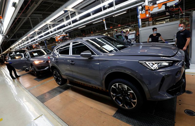 &copy; Reuters. Assembly line of the new Formentor car by SEAT Cupra, in Martorell