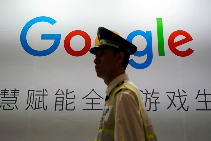 © Reuters. FILE PHOTO: A Google sign is seen during the China Digital Entertainment Expo and Conference (ChinaJoy) in Shanghai