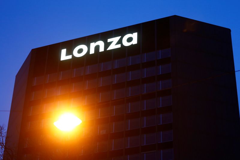 &copy; Reuters. Logo of Swiss pharmaceutical group Lonza is seen in Basel