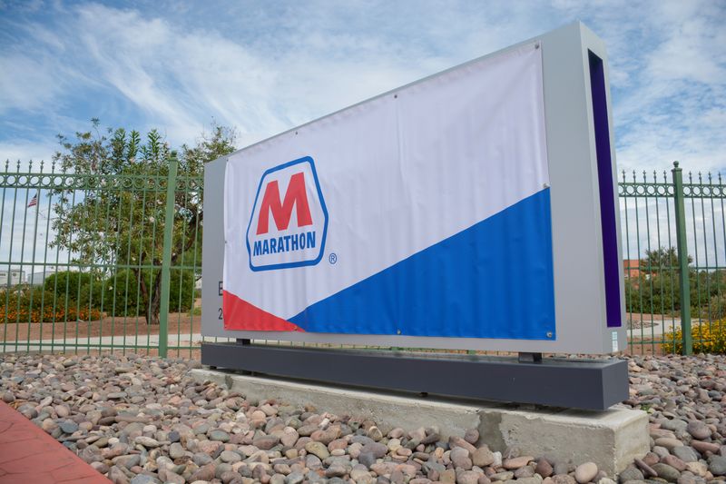 &copy; Reuters. A Marathon Petroleum banner covers an Andeavor sign outside the El Paso refinery in El Paso