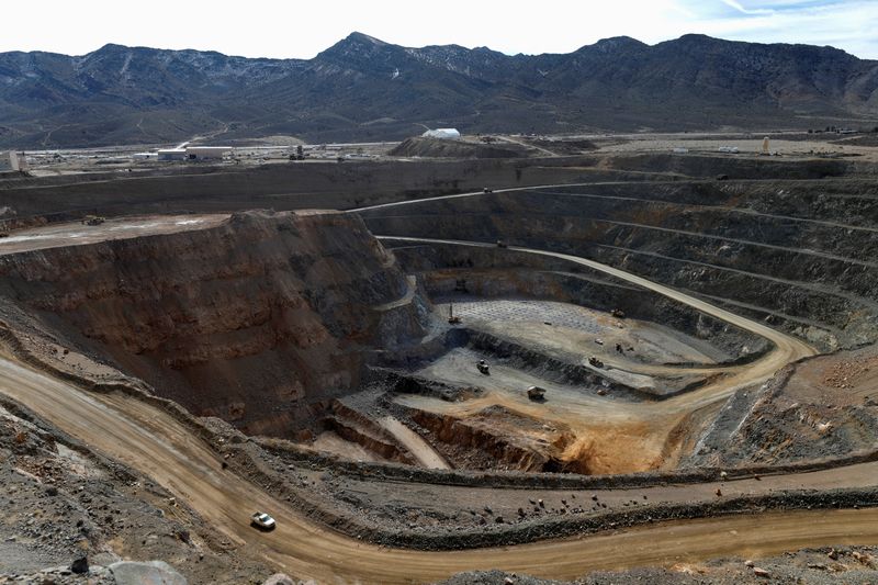 &copy; Reuters. A view of the MP Materials rare earth open-pit mine in Mountain Pass