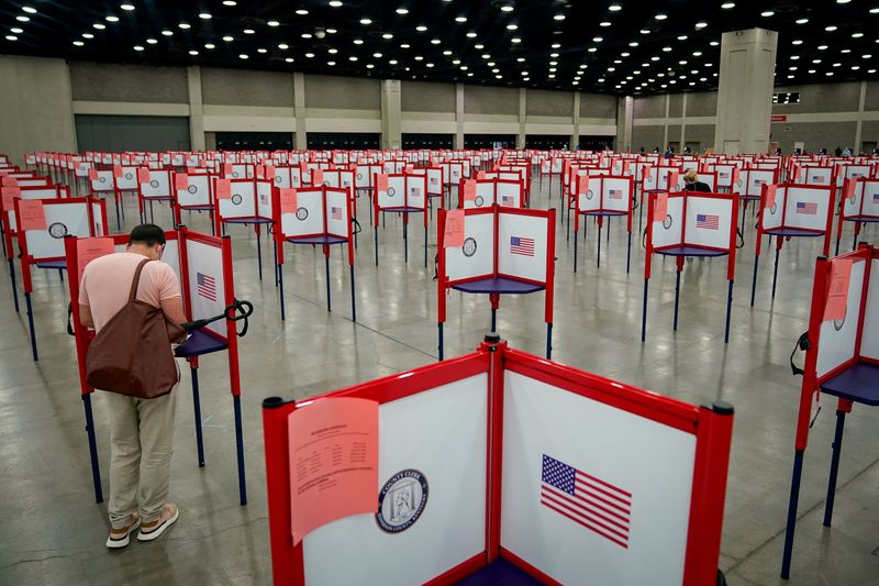 &copy; Reuters. FILE PHOTO: Primary Election Day in Louisville