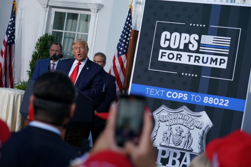 &copy; Reuters. President Donald Trump Delivers Remarks At Ny Police Event In Bedminster, New Jersey