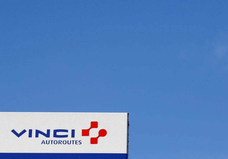 © Reuters. VINCI EN DISCUSSION POUR LE RACHAT D'UNE DIVISION DE GRUPO ACS VALORISÉE À 5,2 MILLIARDS D'EUROS