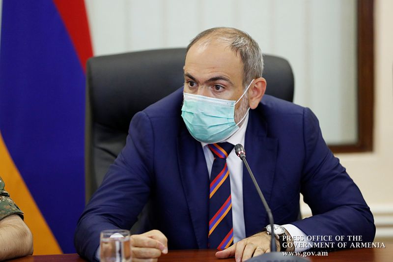 &copy; Reuters. بيان: اتصال هاتفي بين ماكرون ورئيس وزراء أرمينيا حول صراع ناجورنو قرة باغ