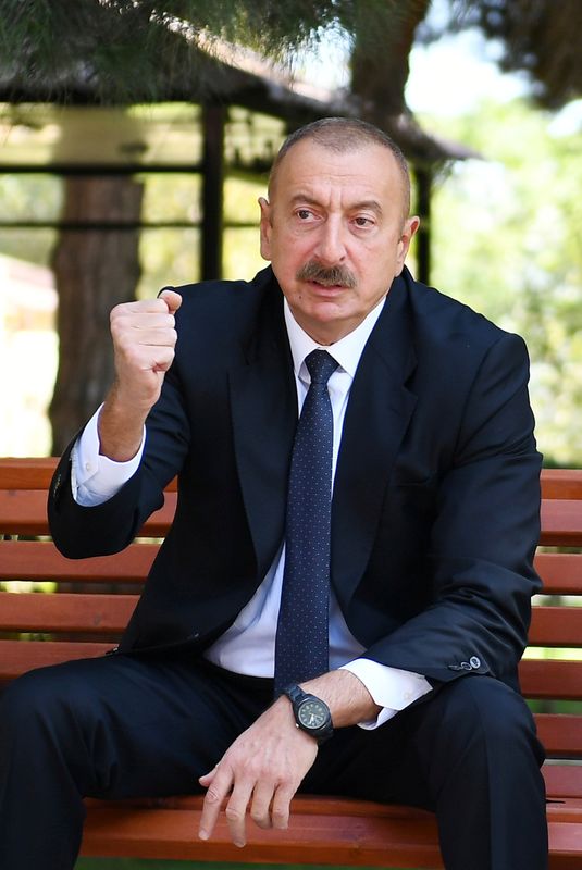 &copy; Reuters. رئيس أذربيجان يطالب بجدول زمني لانسحاب أرمينيا من ناجورنو قرة باغ