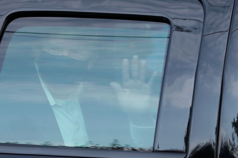 &copy; Reuters. Presidente dos EUA, Donald Trump, em chegada a hospital de Maryland