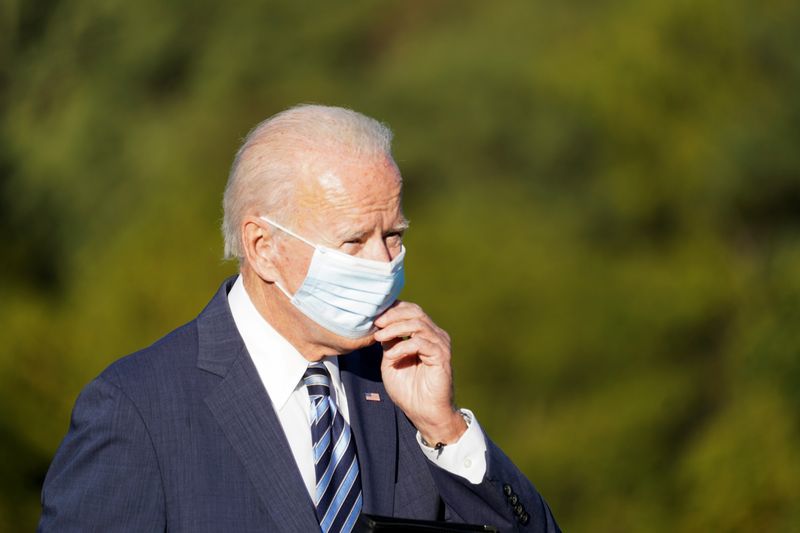 © Reuters. Democratic U.S. presidential nominee Joe Biden campaigns in Gettysburg, Pennsylvania