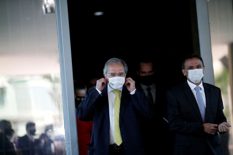 &copy; Reuters. Ministro da Economia, Paulo Guedes, e senador Márcio Bittar