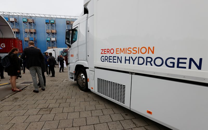 &copy; Reuters. New hydrogen fuel cell truck made by Hyundai is displayed in Luzern