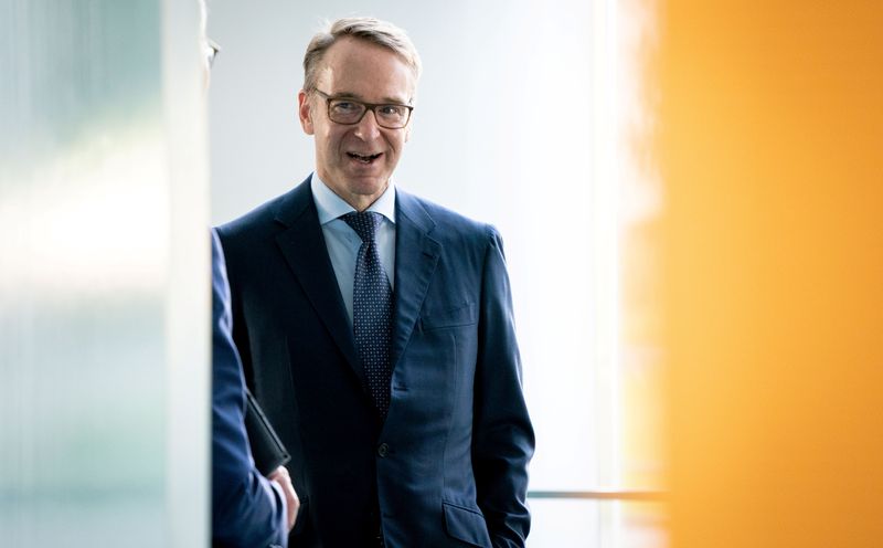 © Reuters. AUCUNE RAISON D'ASSOUPLIR LA POLITIQUE DE LA BCE, DIT WEIDMANN