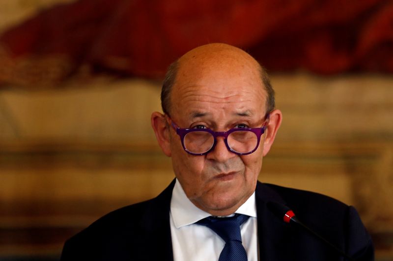 © Reuters. فرنسا تقول إنها تضغط لإجراء محادثات بشأن ناجورنو قرة باغ في الأيام المقبلة