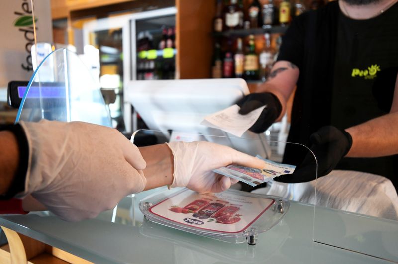 © Reuters. FILE PHOTO: The spread of the coronavirus disease (COVID-19) in Castiglione della Pescaia