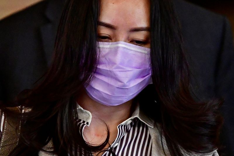 © Reuters. FILE PHOTO: Huawei Technologies Chief Financial Officer Meng Wanzhou leaves a court hearing in Vancouver