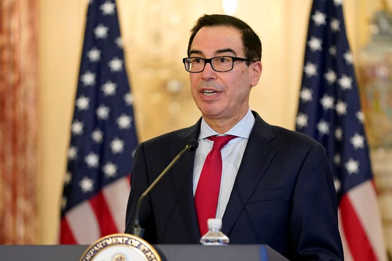 © Reuters. FILE PHOTO: U.S. Treasury Secretary Mnuchin addresses news conference on Iran sanctions in Washington