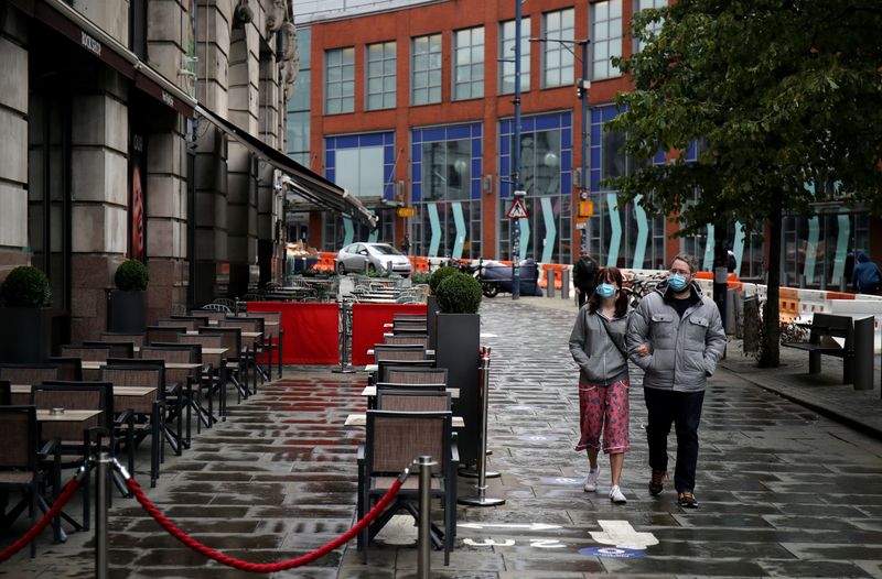 &copy; Reuters. FILE PHOTO: Outbreak of the coronavirus disease (COVID-19), in Manchester