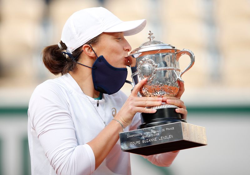 © Reuters. テニス＝19歳シュビオンテクが優勝、全仏オープン女子