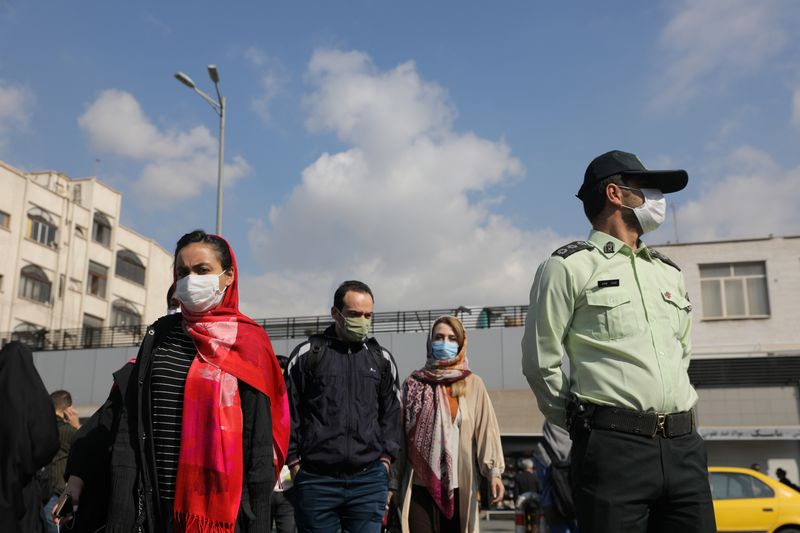 &copy; Reuters. FILE PHOTO:  Outbreak of the coronavirus disease (COVID-19) in Tehran