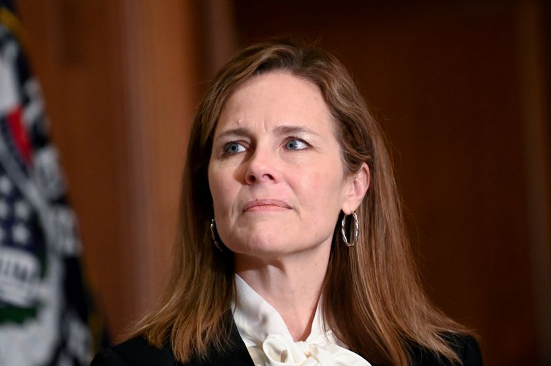 © Reuters. FILE PHOTO: U.S. Supreme Court nominee Barrett meets with U.S. Senator Cramer on Capitol Hill in Washington