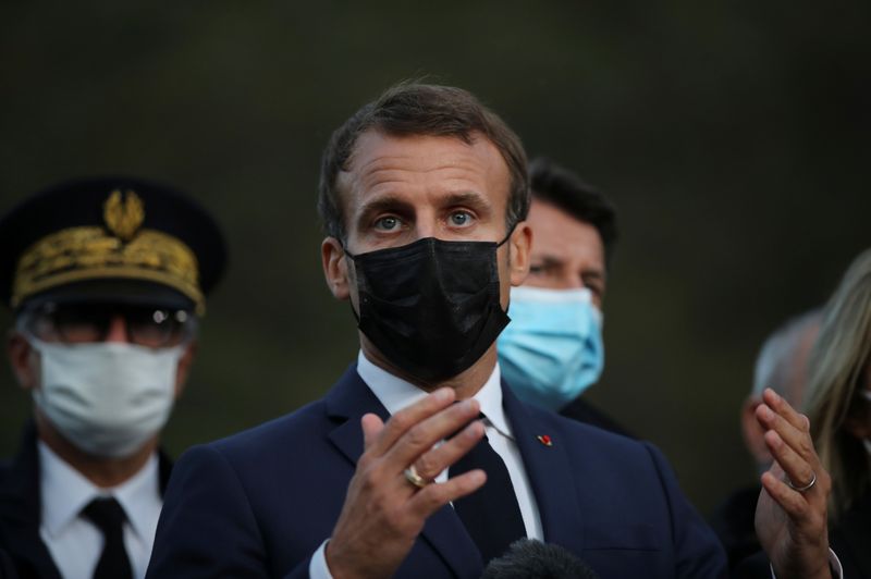 &copy; Reuters. FILE PHOTO:  French President Macron visits southern region devastated by Storm Alex