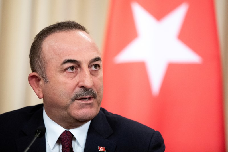 &copy; Reuters. تركيا: الدعوة لوقف القتال في القوقاز منطقية لكن انسحاب أرمينيا مطلوب