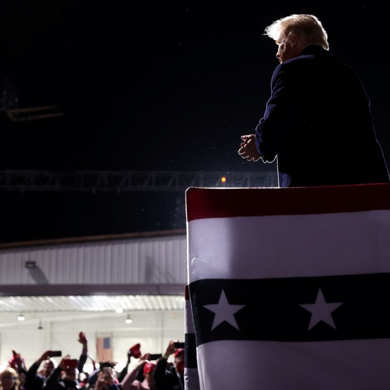 © Reuters. U.S. President Trump holds a campaign rally in Johnstown, Pennsylvania