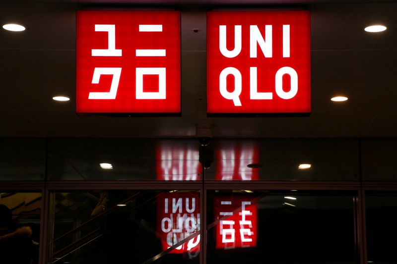 &copy; Reuters. FILE PHOTO:  Japan&apos;s Fast Retailing Co Ltd&apos;s Uniqlo signboard is pictured at its shop in Tokyo