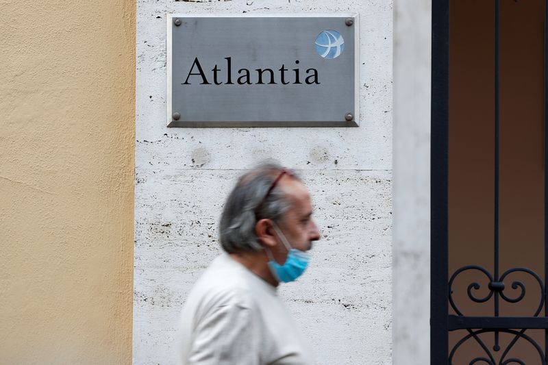 &copy; Reuters. FILE PHOTO: General view of an infrastructure group Atlantia&apos;s headquarters, in Rome