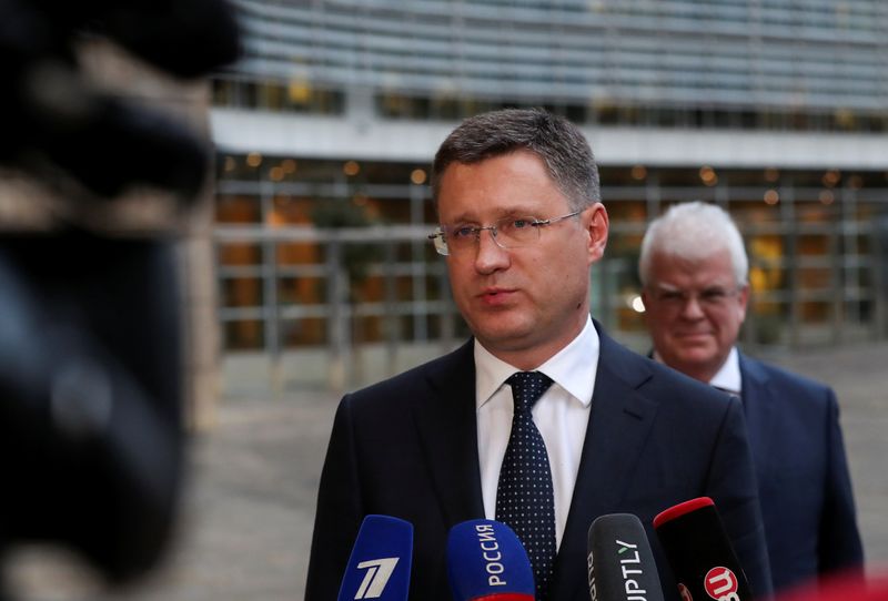 &copy; Reuters. Russian Energy Minister Alexander Novak speaks with the media outside the EU Commission headquarters in Brussels