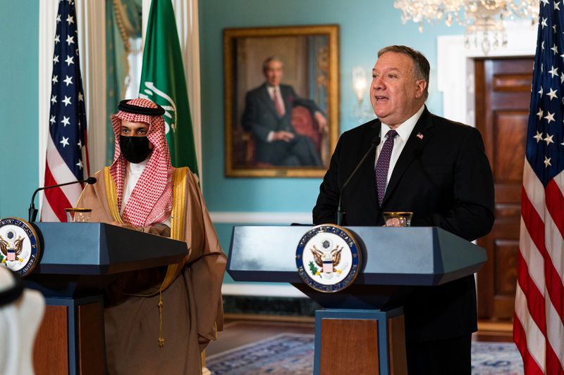 &copy; Reuters. بومبيو يحث السعودية على بحث تطبيع العلاقات مع إسرائيل