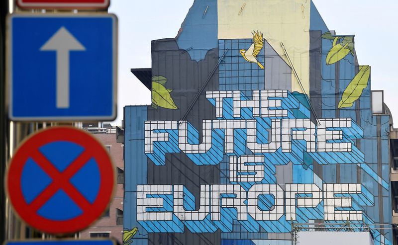 &copy; Reuters. FILE PHOTO: A wall mural is seen near the EU Commission and Council buildings in Brussels, Belgium