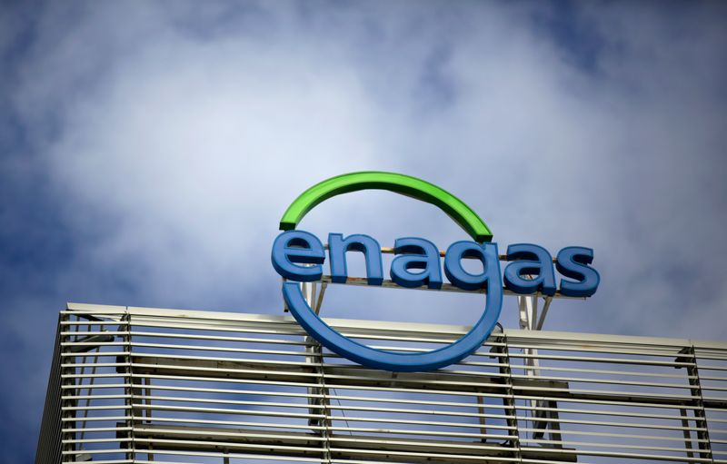 &copy; Reuters. Imagen de archivo del logo de Enagás en su sede en Madrid, España.
