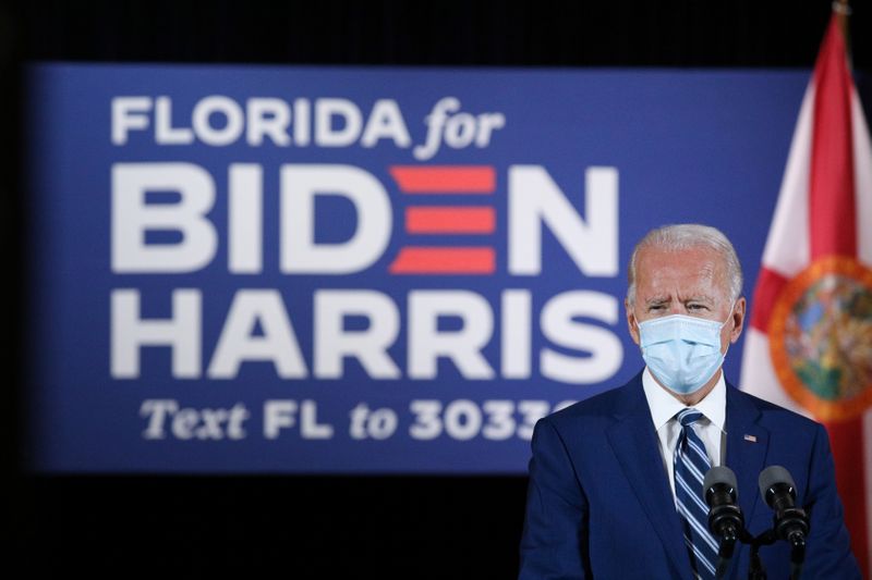 &copy; Reuters. Democratic presidential candidate Joe Biden campaigns in Florida