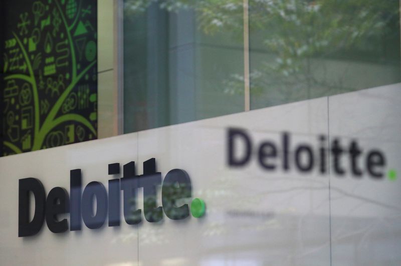 &copy; Reuters. Offices of Deloitte are seen in London