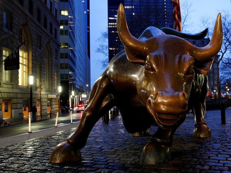 &copy; Reuters. FILE PHOTO: The Wall St. Bull is seen in the financial district in New York