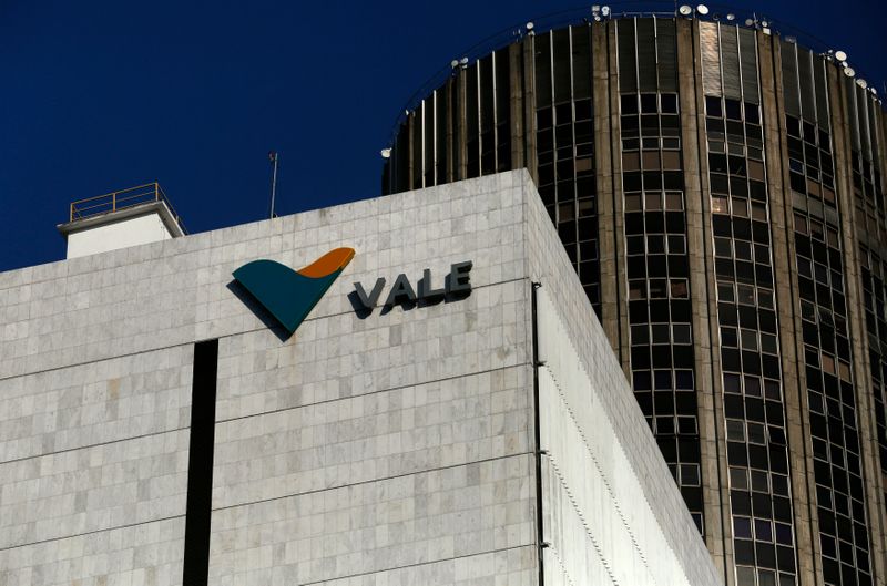 &copy; Reuters. Logo da Vale no edifício-sede da companhia no Rio de Janeiro