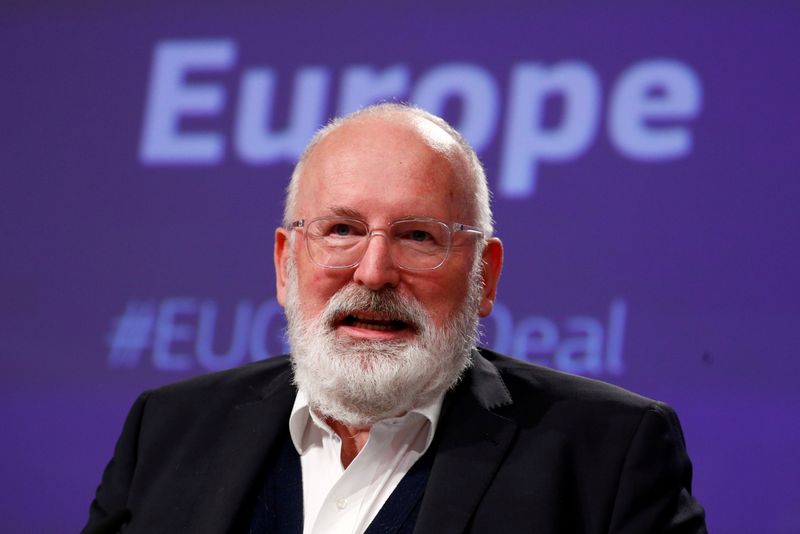 &copy; Reuters. FILE PHOTO: EU Commission Vice President Frans Timmermans and EU Commissioner for Energy Kadri Simson address a joint news conference, in Brussels