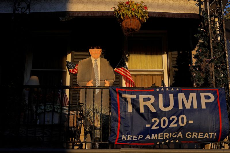 &copy; Reuters. A cutout of U.S. President Donald Trump stands on a balcony in Nazareth