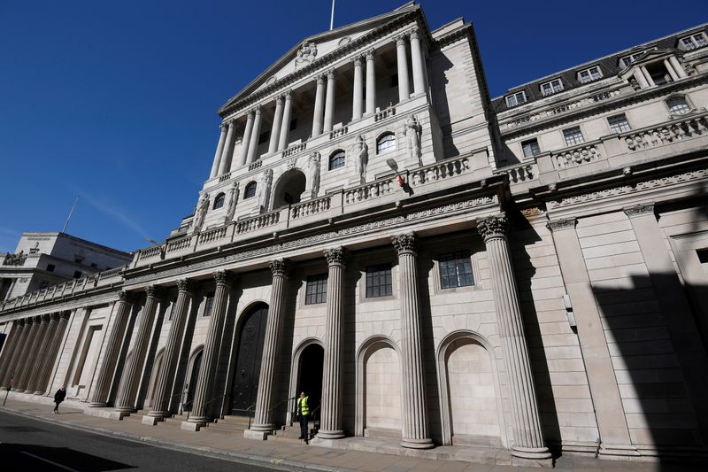 &copy; Reuters. FILE PHOTO: The Bank of England in London, Britain