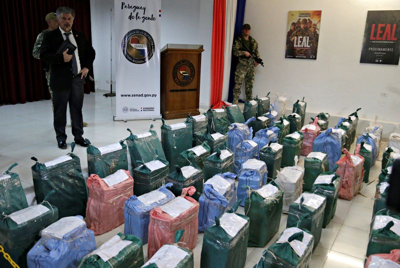 &copy; Reuters. Foto de arquivo de apreensão de cocaína em Assunção, no Paraguai, em 2019