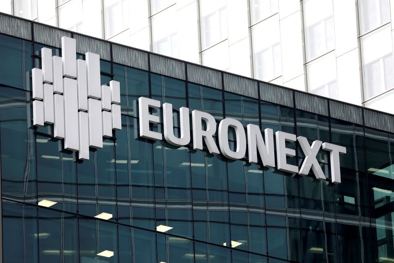 &copy; Reuters. FILE PHOTO: The logo of stock market operator Euronext is seen on a building in the financial district of la Defense in Courbevoie
