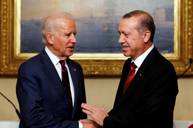 &copy; Reuters. FILE PHOTO: U.S. VP Biden meets with Turkey&apos;s President Erdogan in Istanbul