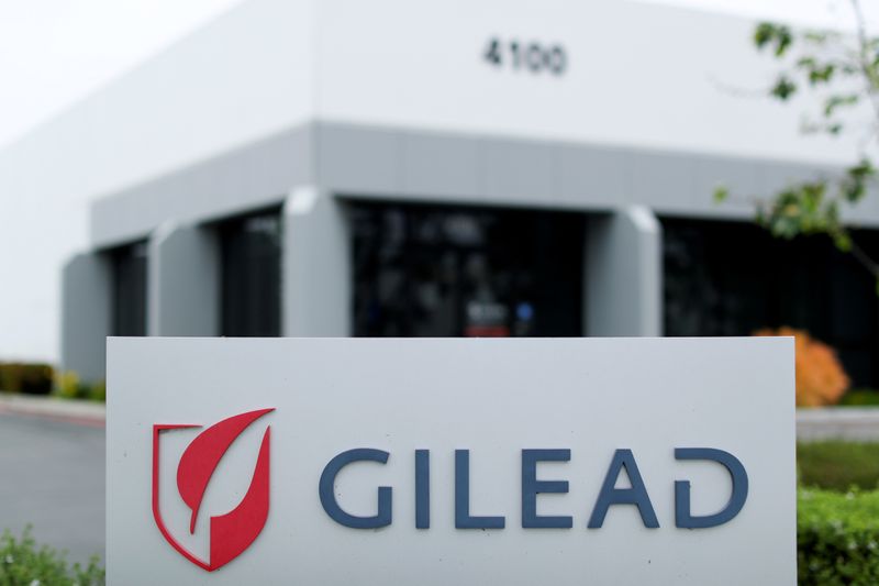 &copy; Reuters. IMAGEN DE ARCHIVO. El logo de la farmacéutica Gilead Sciences Inc es visto en California, EEUU