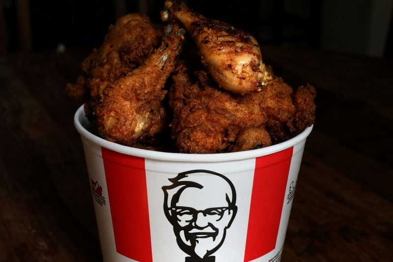 &copy; Reuters. FILE PHOTO: A Kentucky Fried Chicken (KFC) bucket of mixed fried and grilled chicken is seen in this picture illustration
