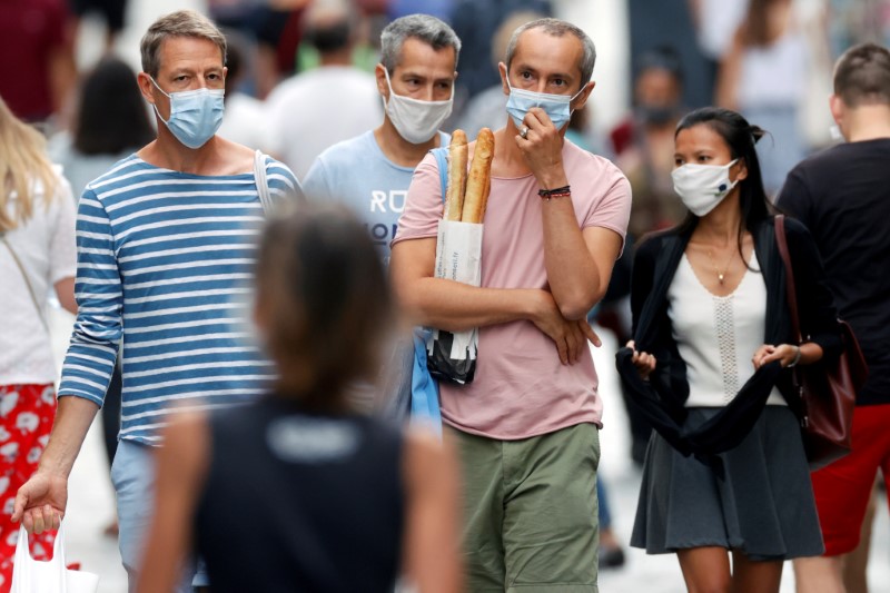 &copy; Reuters. FILE PHOTO: The outbreak of the coronavirus disease (COVID-19), in Paris