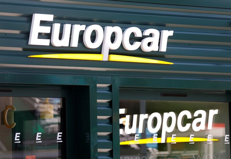 © Reuters. EUROPCAR ANNONCE UN CHIFFRE D'AFFAIRES EN BAISSE DE 50%, RENONCE À SES OBJECTIFS